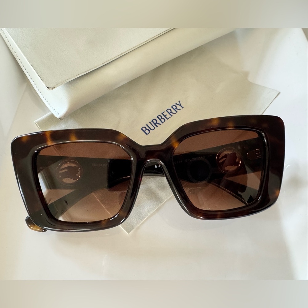 Burberry Women's Tortoiseshell Square Sunglasses - Brown Gradient